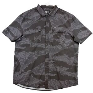 BRCC Shirt Mens Large‎ Gray Camo Short Sleeve Button Up Performance Stretch